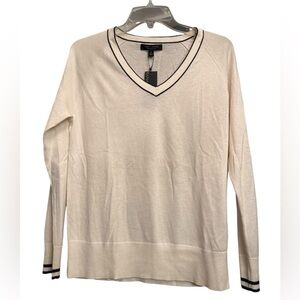 NWT Banana Republic Ivory Silk Cotton V-Neck Sweater